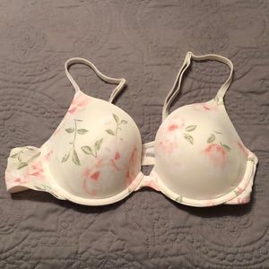 Victoria’s Secret push up bra in 36B